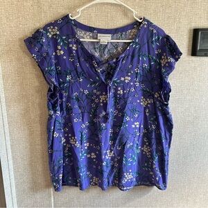 Large Liz Claiborne Purple Floral Short Sleeve Top